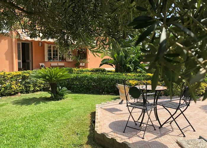 A Casa Di Giu Bed & Breakfast
