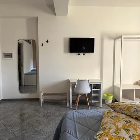 A Casa Di Giu Отель типа 